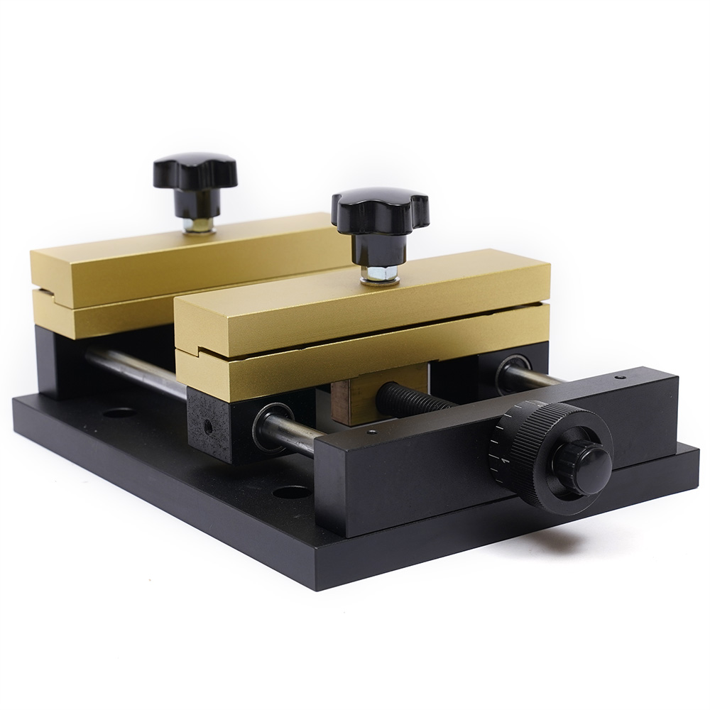 Industrial Laser Cutting Machine - อุปกรณ์ยึดจับสำหรับเครื่องตัดเลเซอร์ แกะสลัก และมาร์กกิ้ง ทำจากอะลูมิเนียมอัลลอยด์ชุบอโนไดซ์ พร้อมตัวหนีบเลื่อนแบบยึดด้านเดียว มีรูยึดแบบ